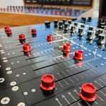 MixingBoard_RedKnobs3